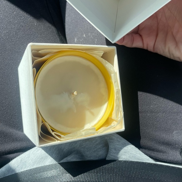 Hotel Lobby Candle - Capri - Picture 6 of 7